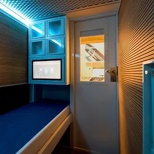 Resting Pods - Zzzleepandgo Wien Airport , سخويشات النمسا