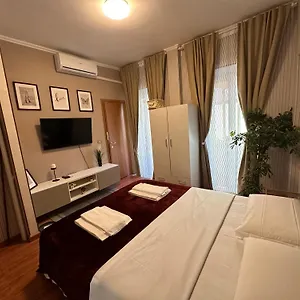 Pardis Affittacamere Roma