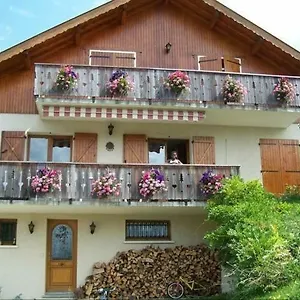  Habitación en casa particular Les Haies Vives Francia
