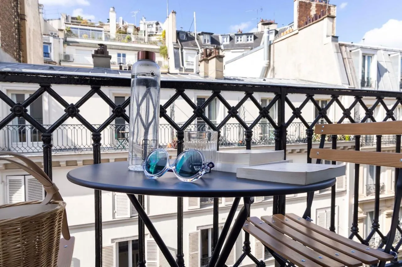 Hotel Dadou Paris 4*,