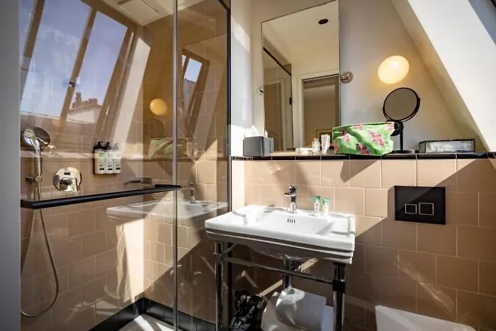 ****  Hotel Dadou باريس فرنسا