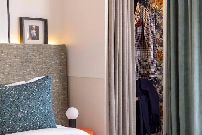 Hotel Dadou باريس 4*,  فرنسا