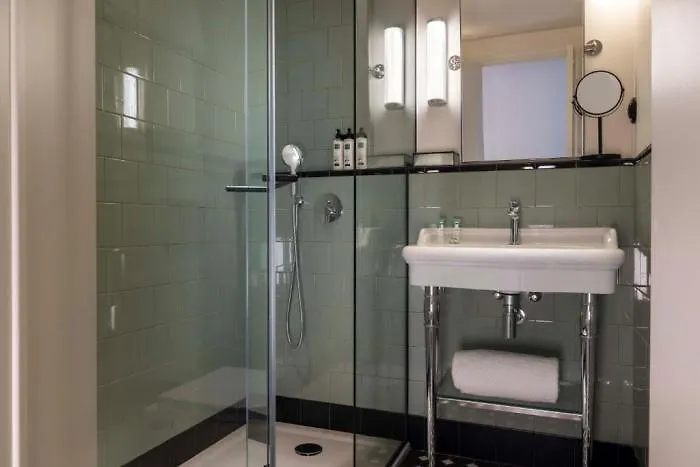 Hotel Dadou باريس فرنسا
